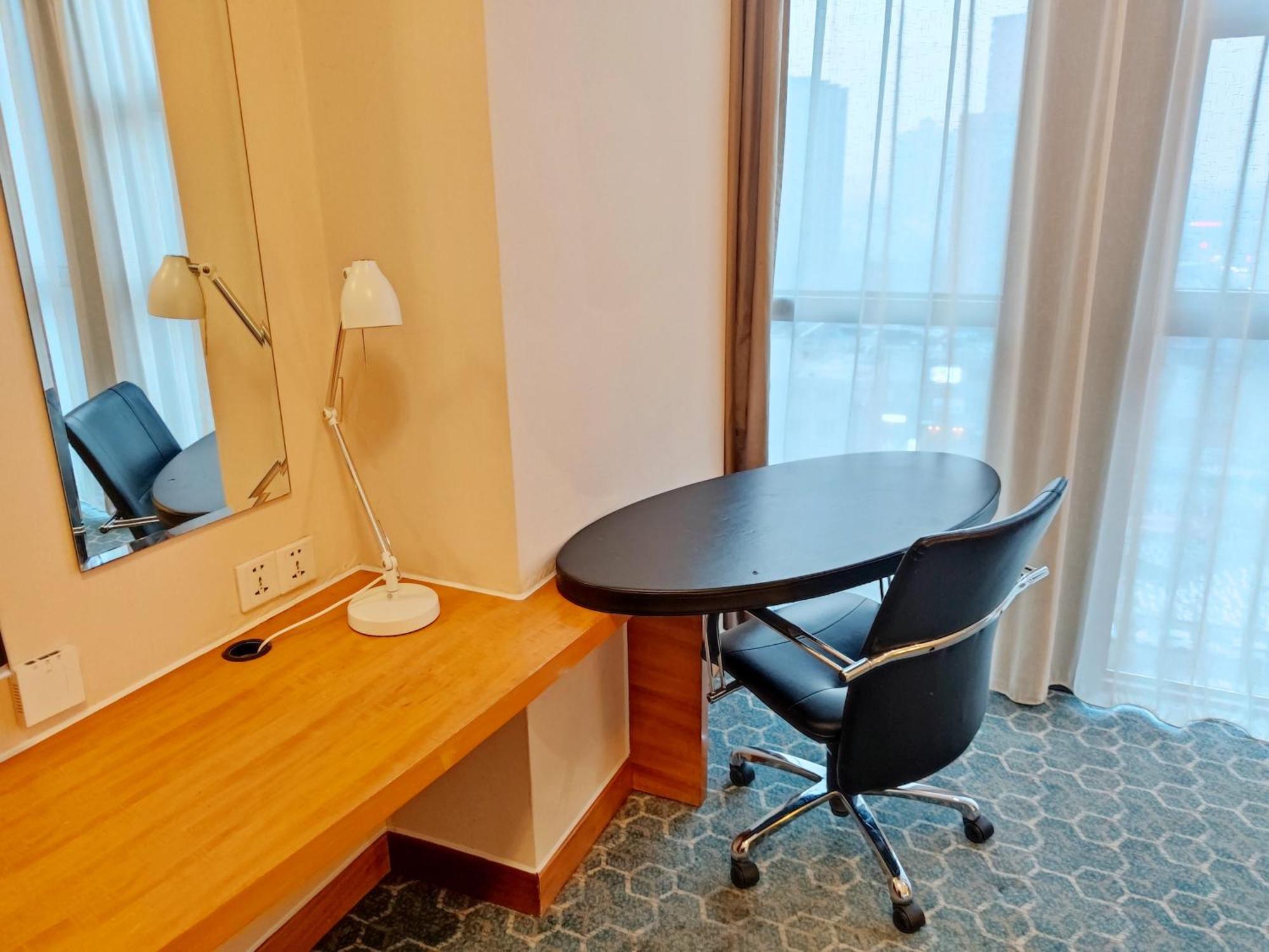 Holiday Inn Express Beijing Huacai By Ihg Ngoại thất bức ảnh