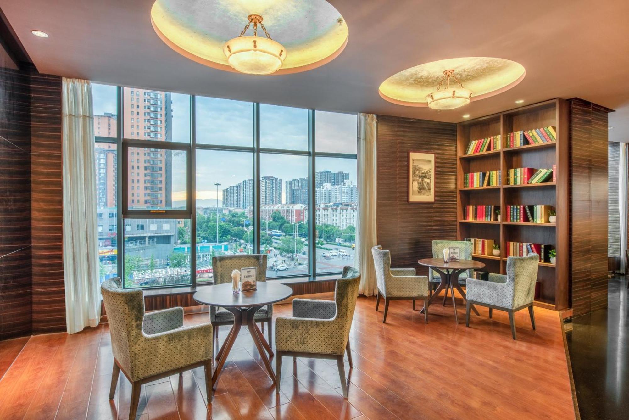 Holiday Inn Express Beijing Huacai By Ihg Ngoại thất bức ảnh